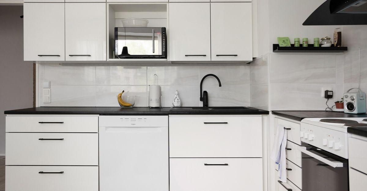Innovative Techniques in Cabinet Refurbishment